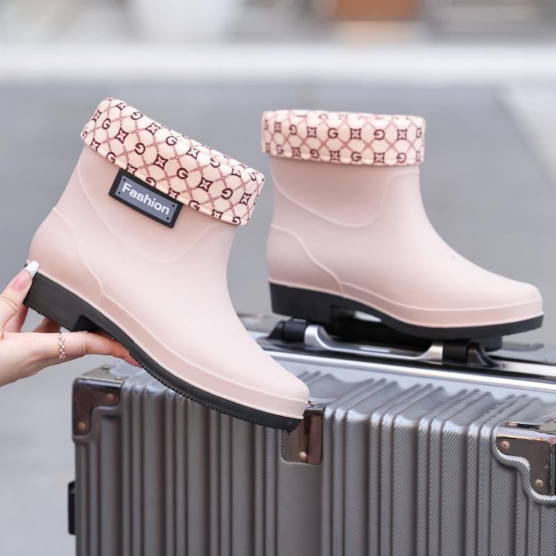 Fashion British short women's rain boots non-slip women's low tube rain shoes outdoor wading rubber shoes mother water writing kitchen shoes