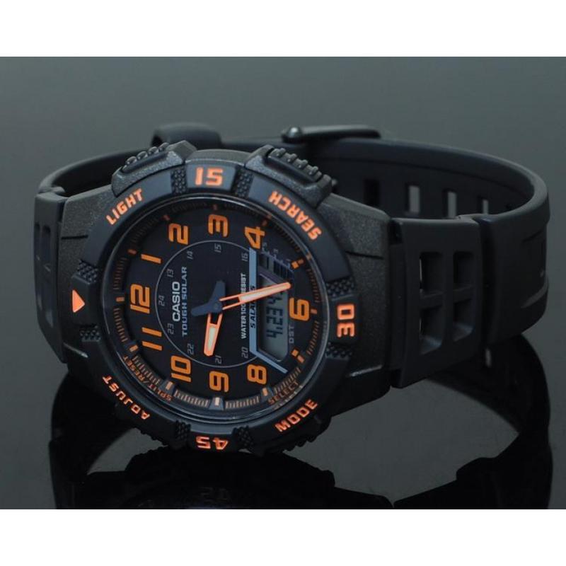 Casio CASIO Серия YOUTH - Серия с дисковым двойным дисплеем Модные уличные водонепроницаемые и ударопрочные спортивные часы на солнечной батарее Кварцевый механизм AQ-S800W-1B2