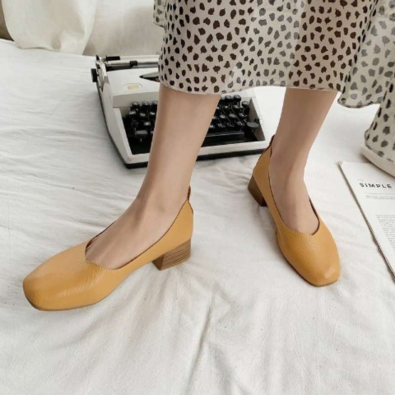 Soft-soled Single Shoes 2025 Spring and Summer New Versatile Flat-soled Large-size Grandma Shoes Thick Heel Medium Heel Evening Fairy Doudou Shoes