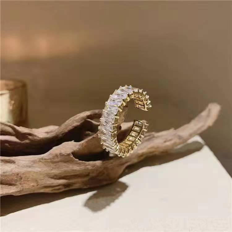 Sleek Luxury Zircon Ring: Trendy Open Index Finger Design for Women