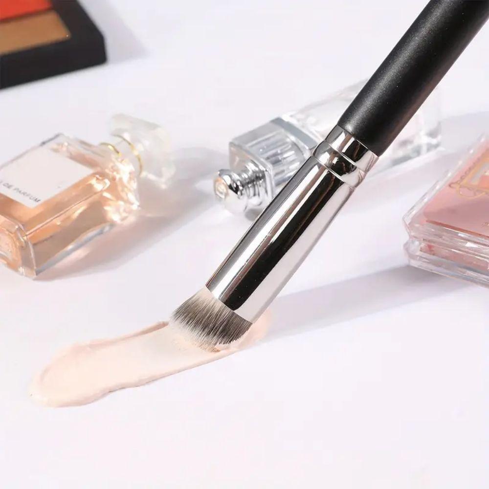 Foundation Concealer Brush Premium Contour Blusher Brushes Flawless Under Eye Dense Face Makeup Brush For Blending