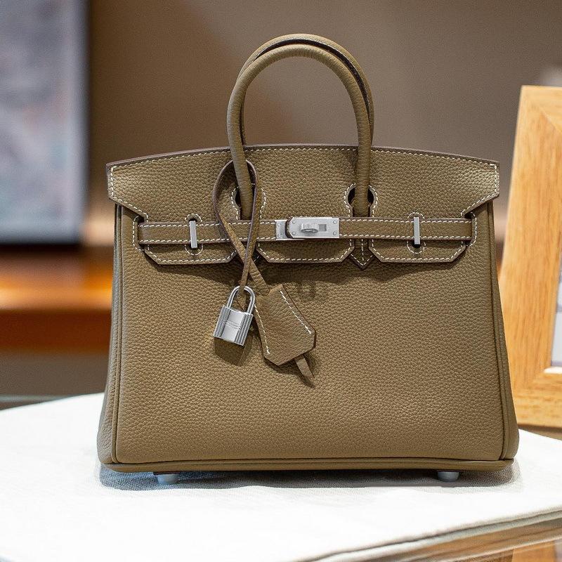 Gold buckle silver buckle top layer cowhide togo leather platinum bag (togo-2530BK)