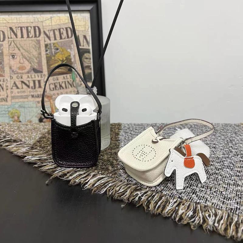 Women's Mini Crossbody Phone Bag - 2023 Lightweight Summer Design for Walks with Kids, Features Small Bag and Phone Pocket