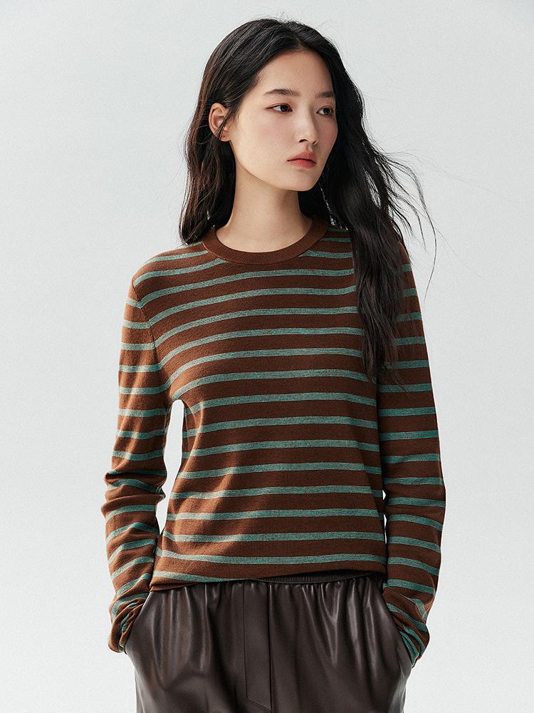 Yangzi Elegant Loose Striped Wool Sweater for Women - 2026 Early Autumn Collection