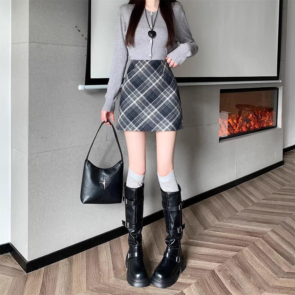 Plus Size Retro Plaid Wool Blend High Waist A-Line Skirt - Autumn/Winter Women's Hip-Hugging Anti-Exposure Design