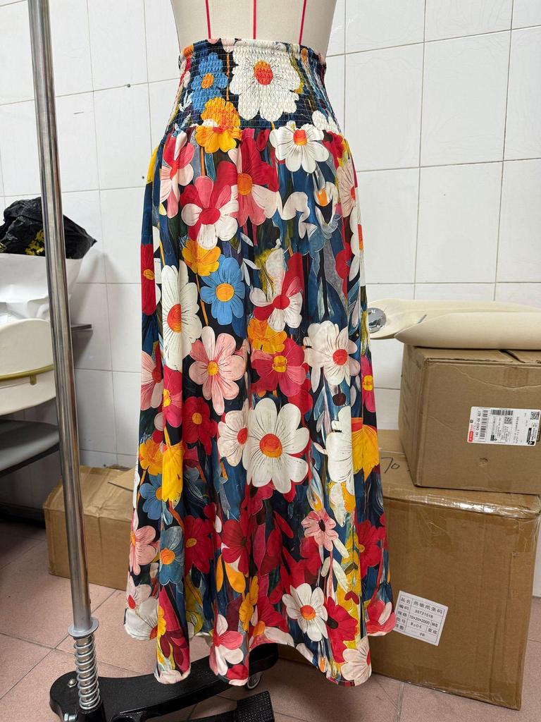 European & American Women's Floral Bohemian Half Skirt with Wide Hem & Elastic Waist