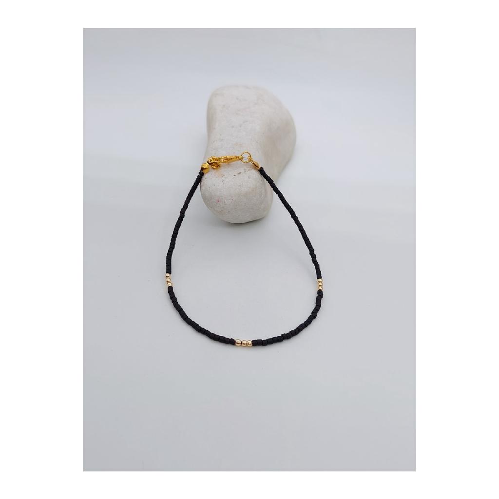 Handgemachte schwarze Frauenphase