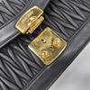 [Pre-Owned] Miu Confidential Smooth Edged Elegant Metal Lock Clasp Lambskin Envelope Crossbody Shoulder Bag - Very Good #1PLWY0U