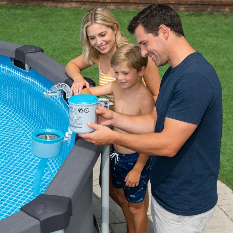 Durable Plastic Swimming Pool Skimmer Convenient arrange For Leaves And Debris Removal On Above Ground Pools