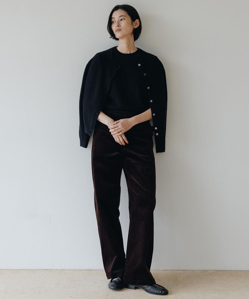 Beullaengkeulumumeon Smooth Corduroy Pants_Deep Cacao