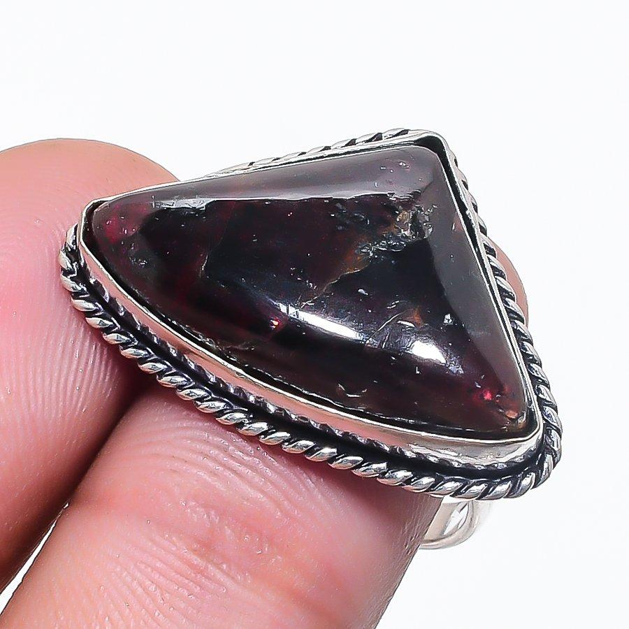 

Natural Pink Labradorite Gemstone 925 Sterling Silver Jewelry Ring Size 7 Z6K37