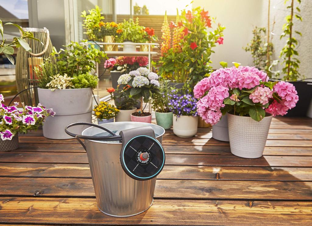 GARDENA Watering System AquaBloom Product Up To 2 Years Solar-Powered 13300-20 Warranty
