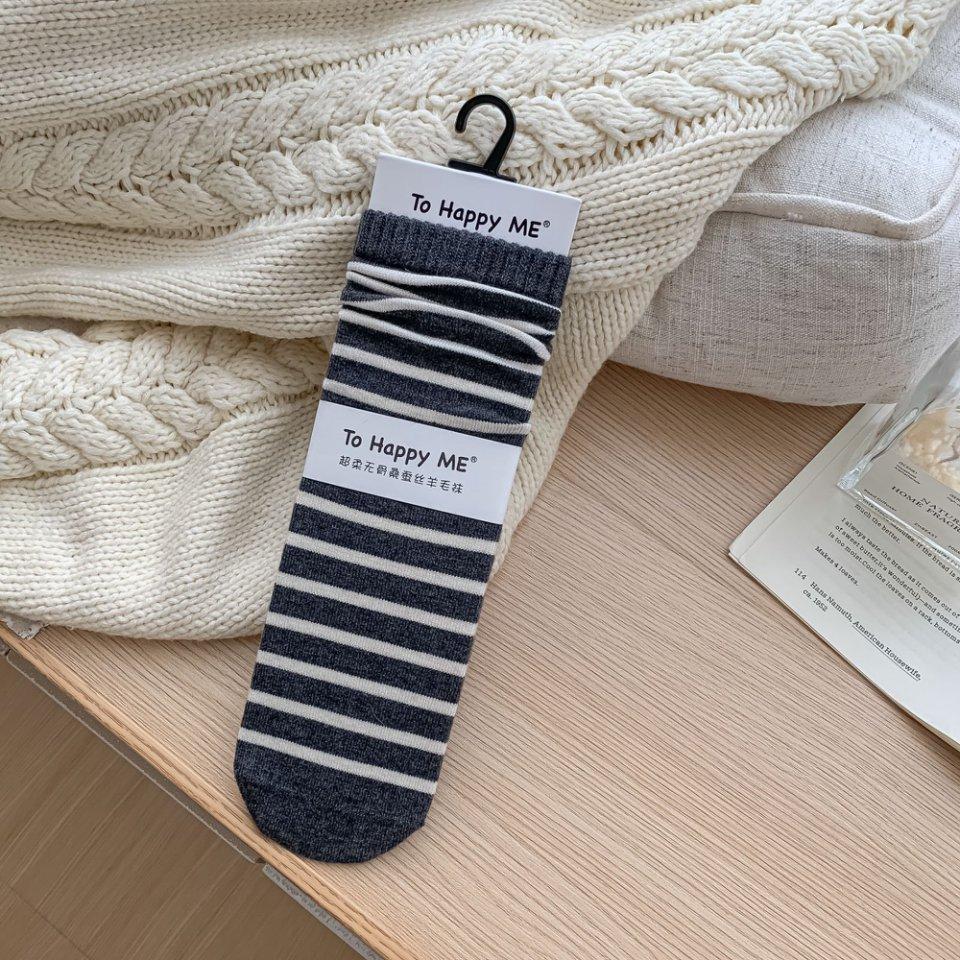 Ladies Autumn and Winter Thickened Warm Simple Striped Thin Wool Boneless Drum Pile Socks