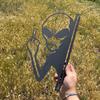 Yousheng Metal Alien Sign Peeping Around Alien Silhouette Sign Garden Decor Flip-off Alien Decoration for Outdoor Yard Tree Fence Post