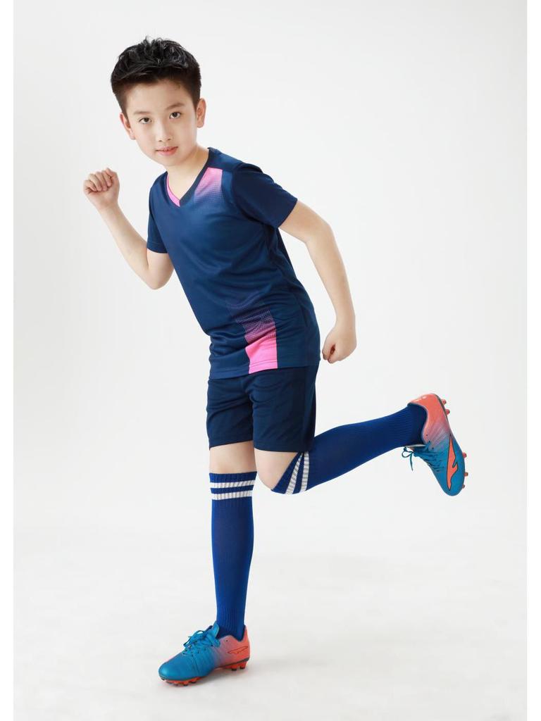 Quick-Drying Football Uniform Set for Adults and Kids - Ideal for Training and Competition