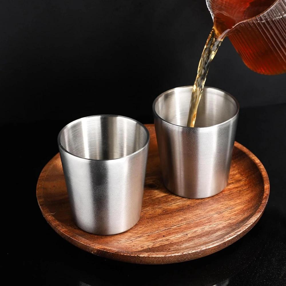 Nerezové kelímky 10oz 6oz Kempingové hrnky 4ks Opakovaně použitelné Prémiové kovové kelímky Dvoustěnné nápojové termosky pro BBQ Domácí nápojové náčiní