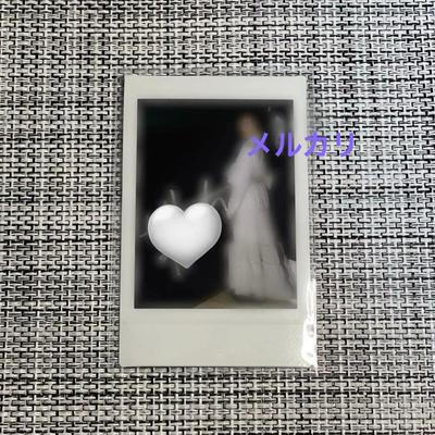 [GEBRAUCHT] Hannah Bahng signiertes Polaroid-Foto „Perfect Blues“