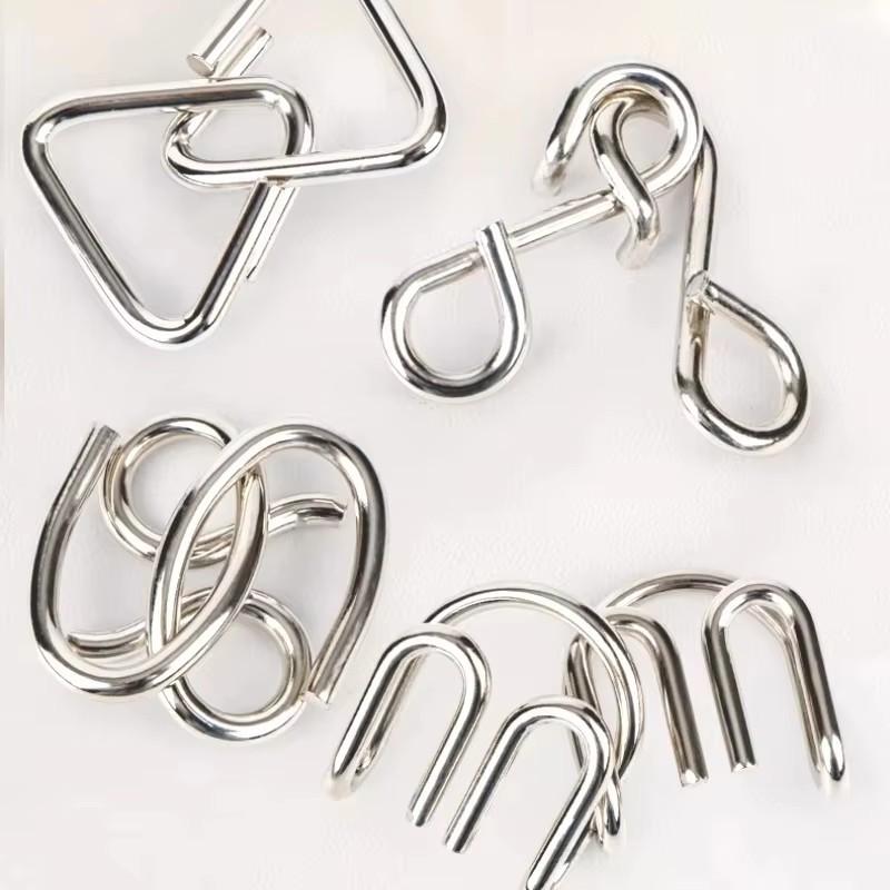 Nine link series puzzle set with 8-piece metal buckle and detachable Buckle adult stress relief toy gift