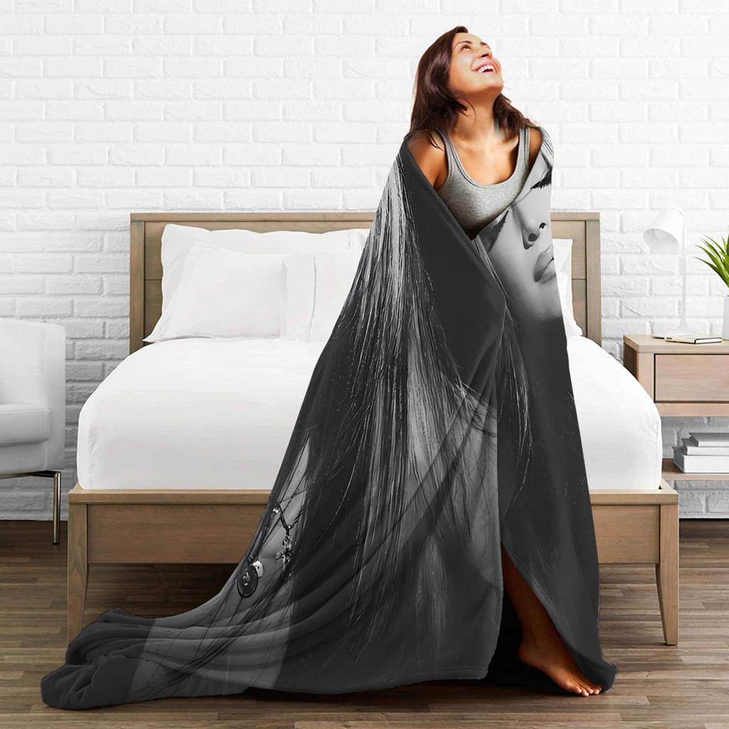 L-Lolas I-Indigos Spanish Singer Blanket  Soft Warm Funny Plush Throw Blanket For Couch Chair Travel Flannel Bedspread Bed Cover