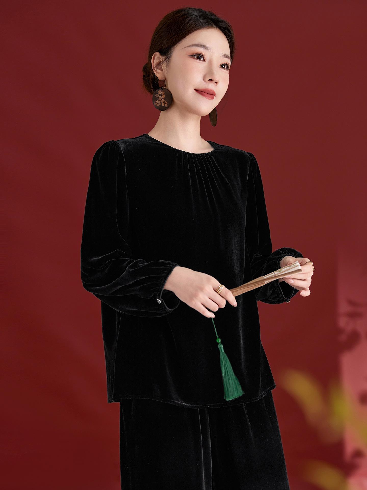 

Топ кэжуал с длинным рукавом из жаккардового бархата из шелка тутового шелкопряда класса 6А с принтом тушью - Роскошь для осени/зимы чёрный