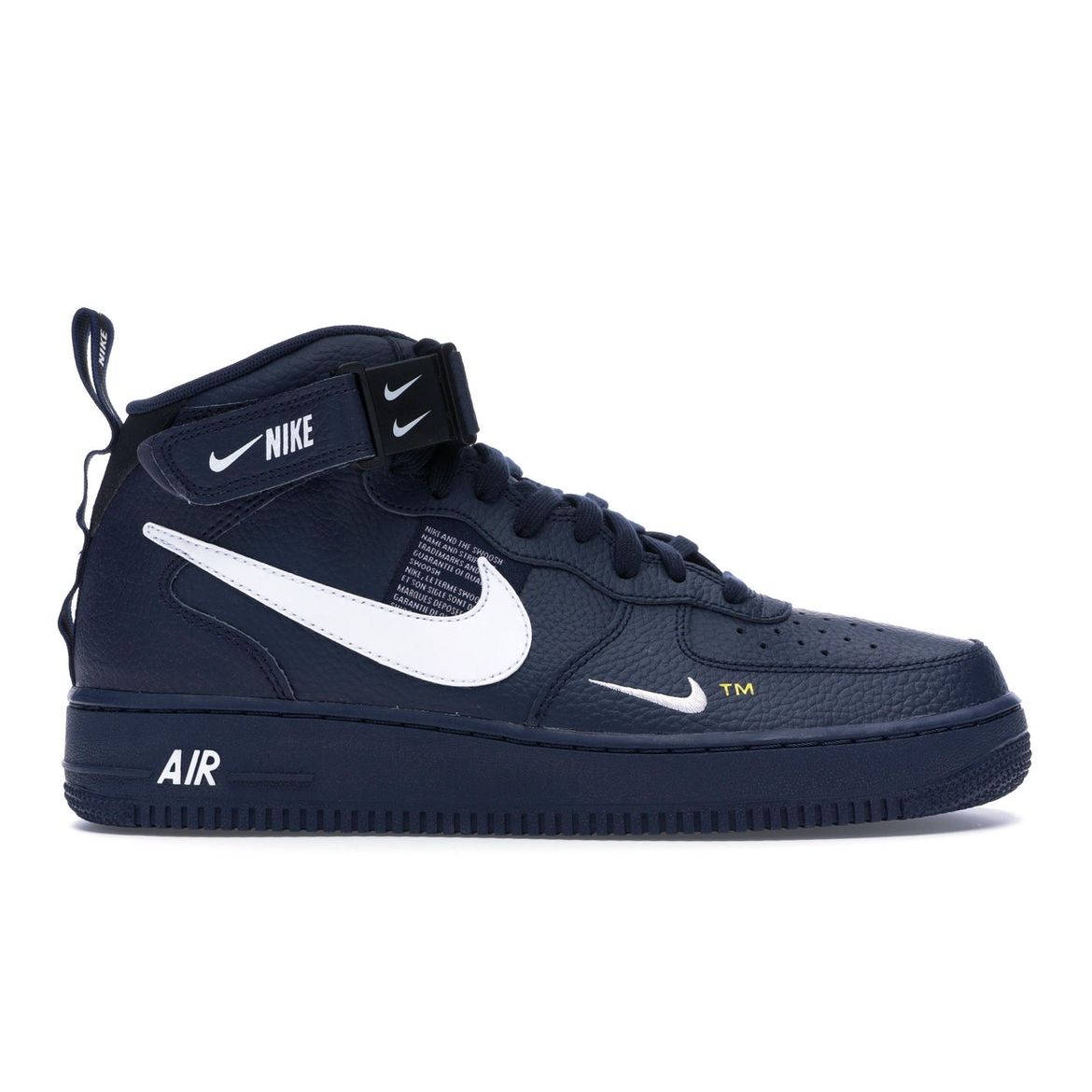

Кроссовки унисекс Nike Air Force 1 07 Mid LV8 темно-синие 804609-403