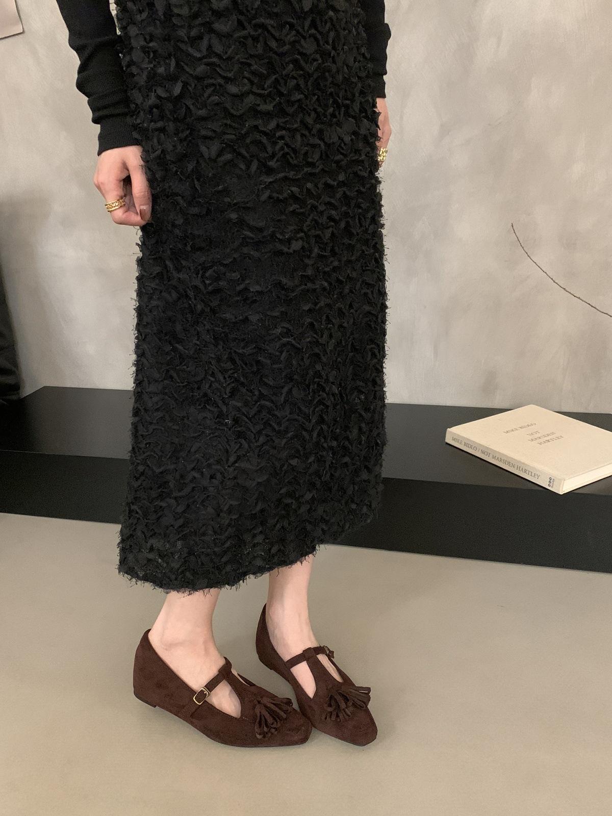 

French niche design suede fringed Mary Jane shoes 2025 new retro inner height increase T-buckle strap single shoes women 40