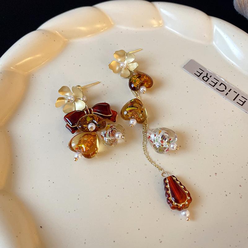 Retro High-End Silbernadel Diamantbesetzte Blumenohrringe, Europäische und Amerikanische Übertriebene Temperamentsohrringe, Leichter Luxus Nischenohrringe