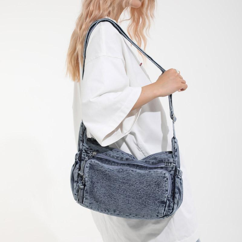 Denim Shoulder Bag Women's Crossbody Bag Commuter Large Capacity Underarm Bag