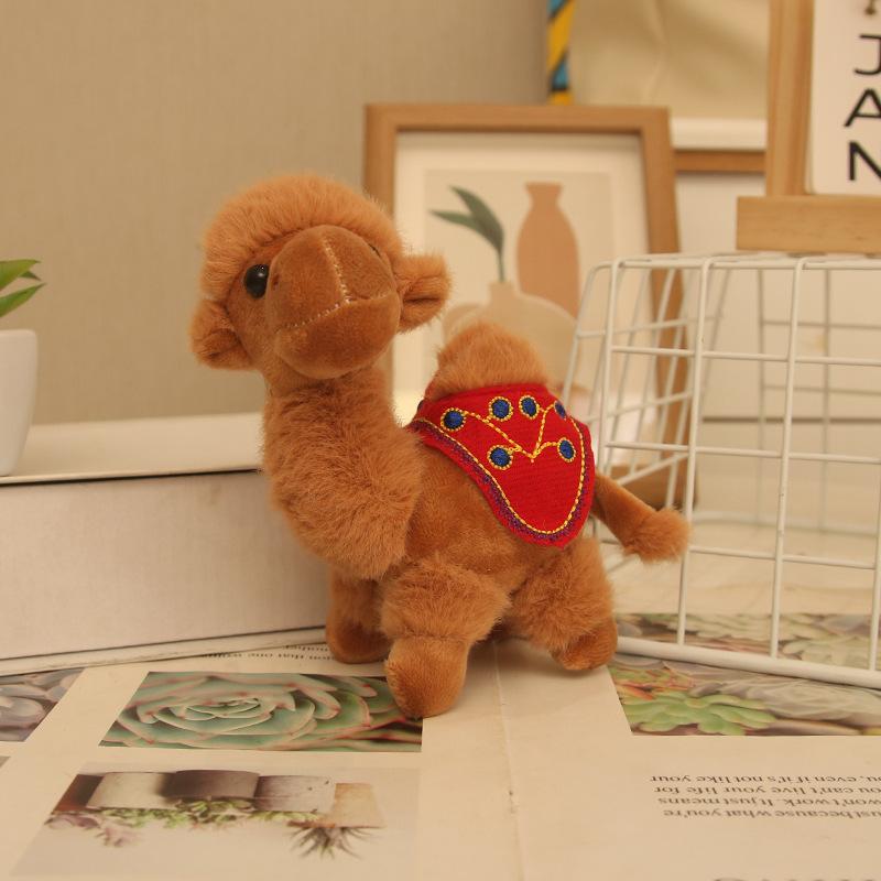 Niedliche Wüstenglocke liegendes kleines Kamel Anhänger Plüschtier Puppe Taschenanhänger Schlüsselanhänger Plüschpuppe