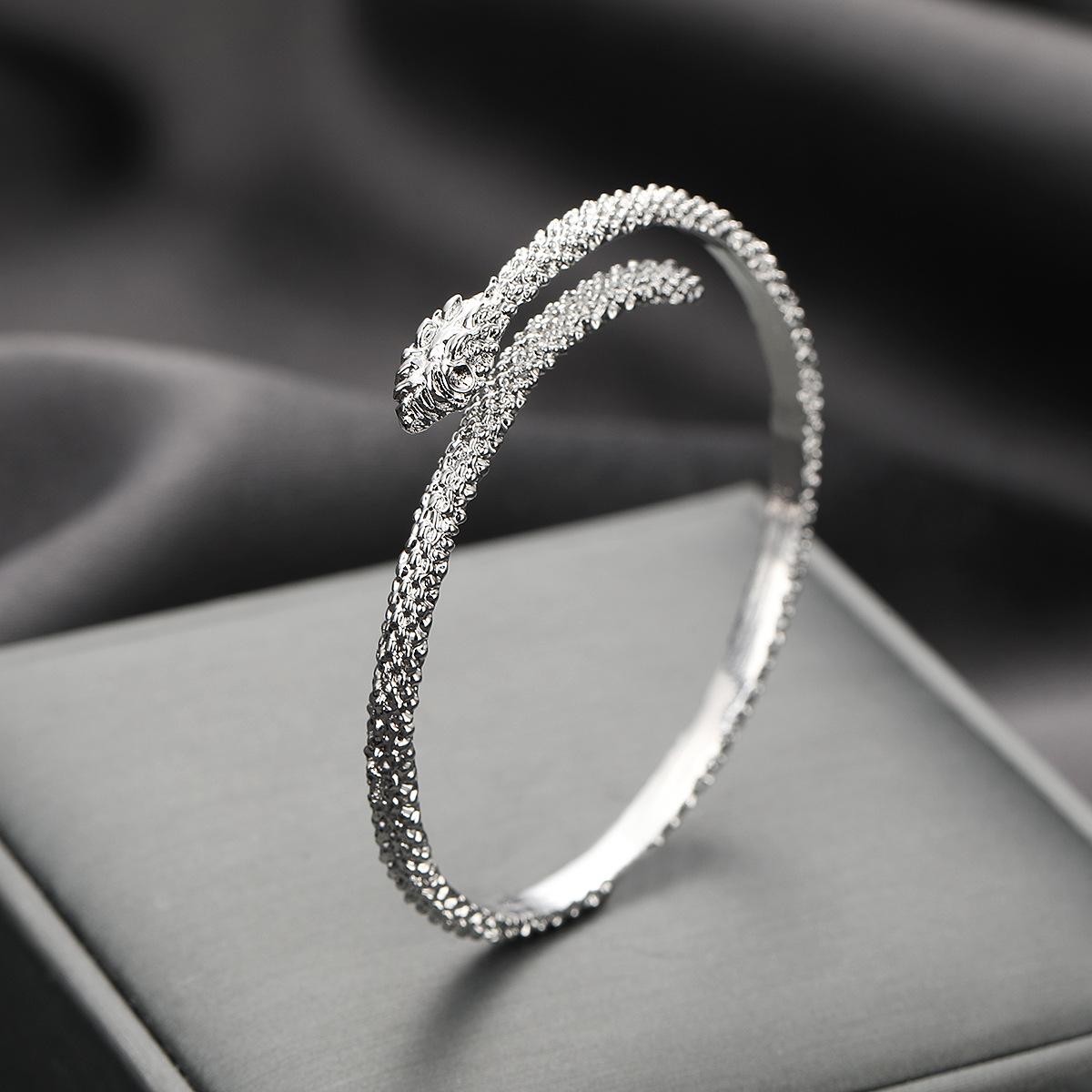 

Hot Sale Creative Spirit Snake Bracelet Fashion Temperament Alloy Advanced Sense Bracelet National Style Opening Adjustable Snake Bracelet