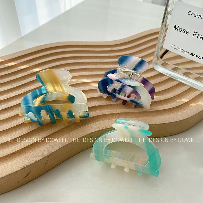 Elegant Acetate Handcrafted Hair Claw With Geometric Design For Women Fashion