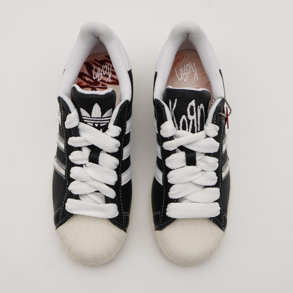 IH1313 Korn adidas Originals Superstar Negro Básico Blanco Escarlata Mejor (de los hombres)