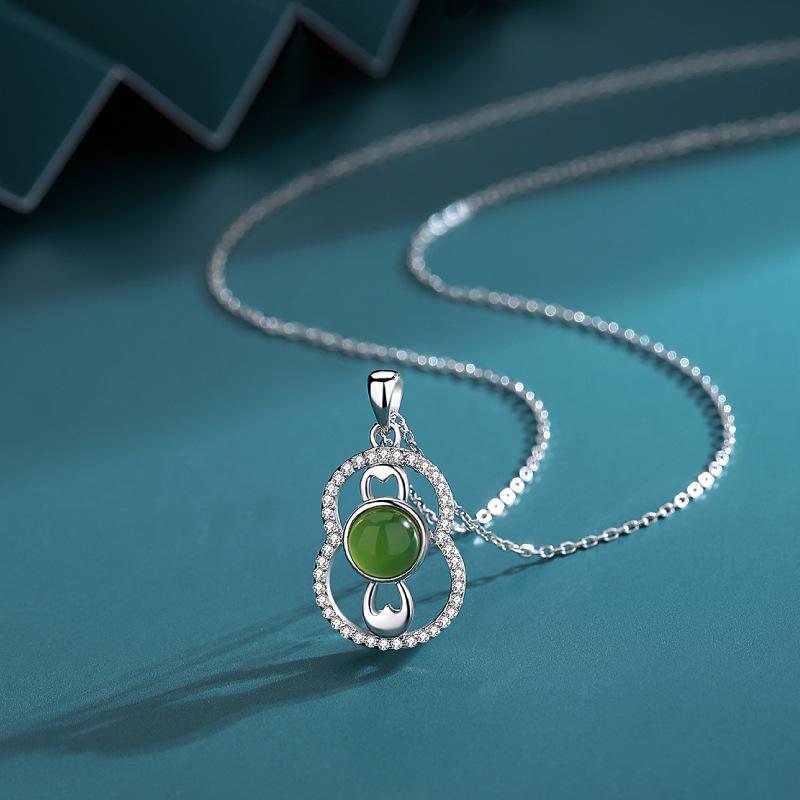 

Baoyilong Серебро S925 Натуральный Хэтяньский нефрит Двойное счастье Ожерелье-подвеска для женщин - Подарок на День матери. 925 Silver