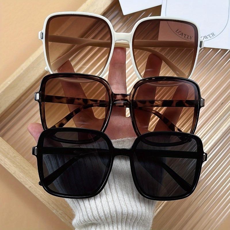 3 Pairs of Women's Square Frame Fashionable Personalized Glasses and Clothing Accessories