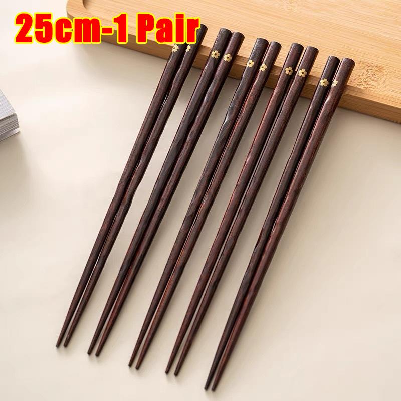 

1/5 Pairs Japanese Sushi Chopsticks Natural Wooden Eco-Friendly Reusable Wood Tableware Set Korean Chinese Food Chop Sticks Gift