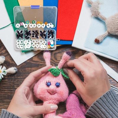 Păpuși și jucării moi – Accesorii și îmbrăcăminte pentru păpuși