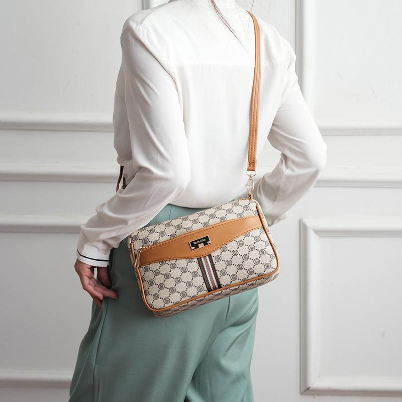 Retro Old-fashioned Bag Women's Bag Temperament Middle-aged Mother Bag Large Capacity Crossbody Underarm Bag Women