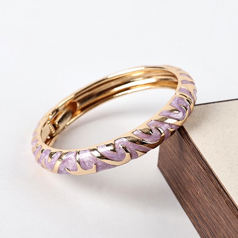 Elegant Retro Colorful Enamel Drip Oil Diamond Pattern Bracelet