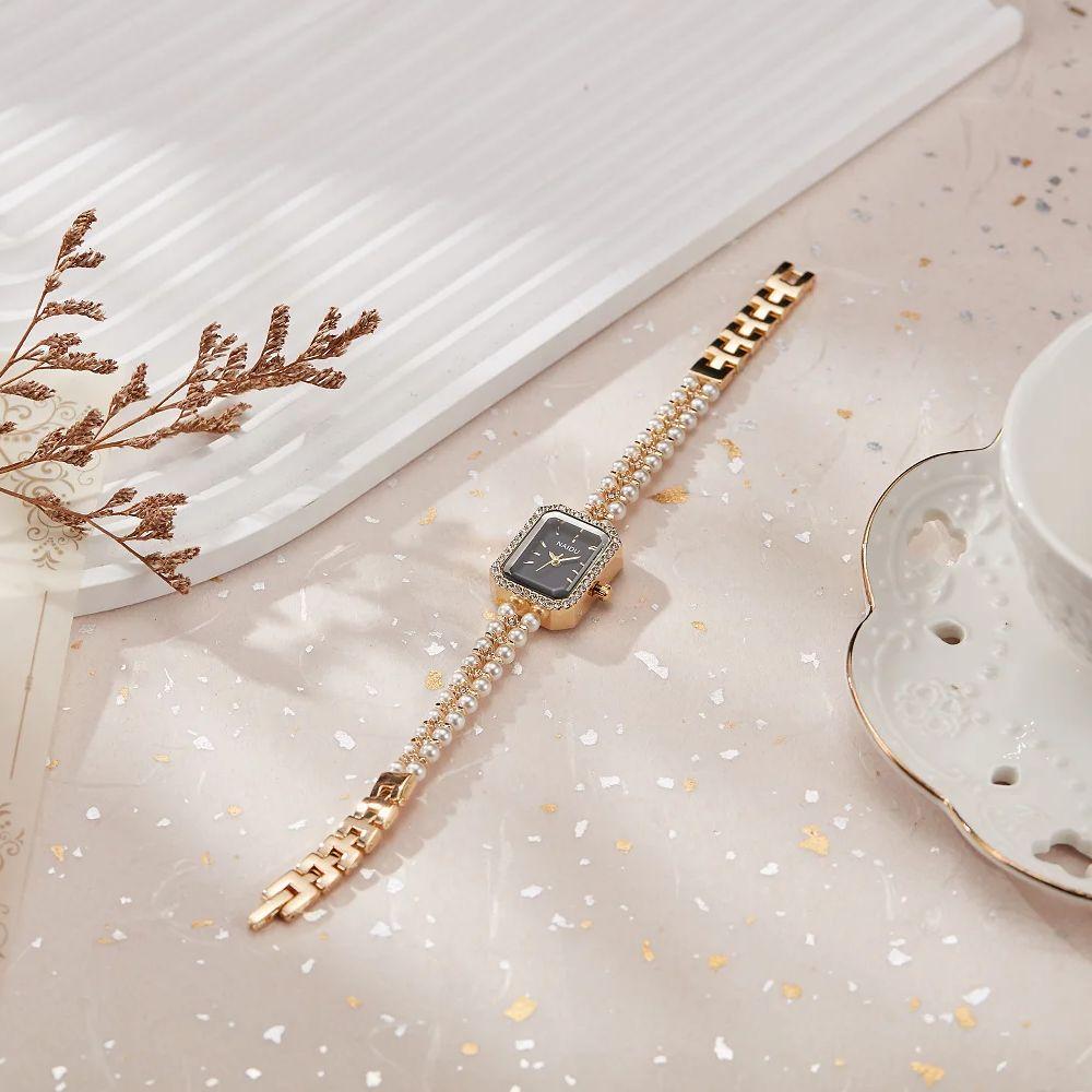 Fashionable Luxurious Ladies' Wristwatch Rhinestone Square Dial Imitation White Pearl Strap Waterproof Women Quartz Watch Reloj