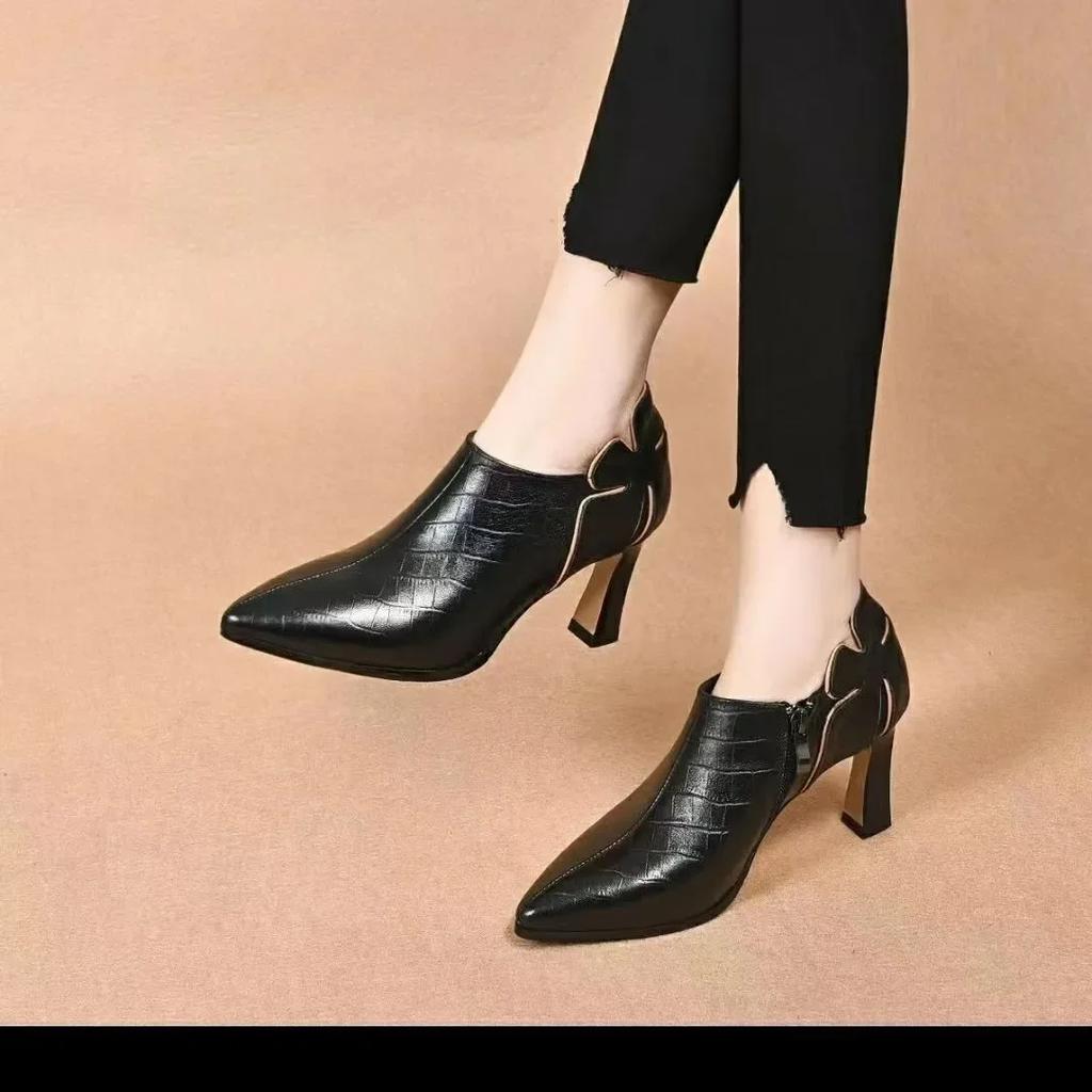 2024 Deep Mouth Solid Color Single Shoes Spring and Autumn New Thick Heel Fashion All-match Pointed Side Zipper Leather Shoes