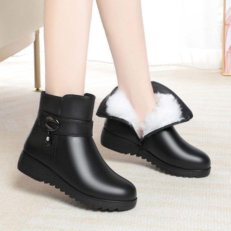Cotton shoes short boots soft leather non-slip middle-aged mother thickened winter middle-aged and elderly velvet warm cotton boots flat bottom soft s