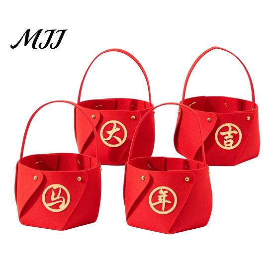 Housewarming Gift Holder 4 Pcs DIY Basket with Handle, Non-woven Fabric Red Basket, Decorative Snack Organizer Good Luck Handheld for Chinese