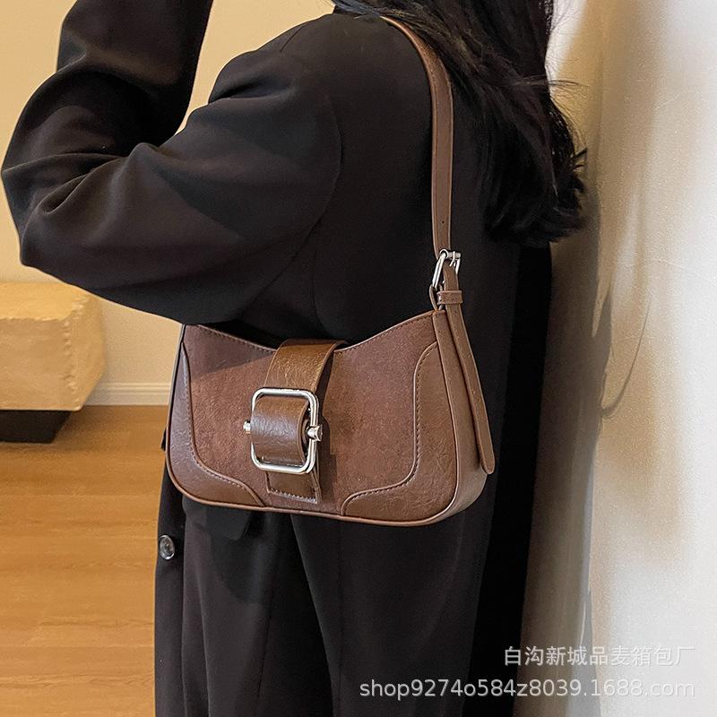 Retro Splicing Small Bag Women's 2025 New Autumn and Winter Fashion Foreign Style Shoulder Bag This Year Popular Texture Messenger Bag