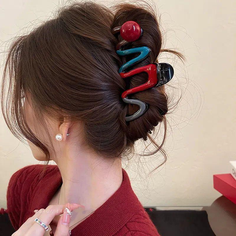 Elegant Large Hair Claw Clip for Thick Hair - High-End Korean Updo Shark Clip