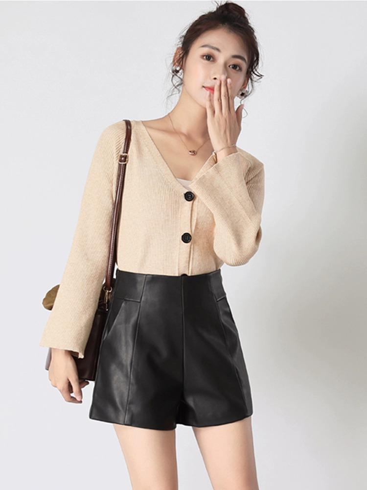 2023 Autumn Black High-Waist Leather Shorts for Women - Slimming, A-Line, Loose-Fit Wide Leg Design