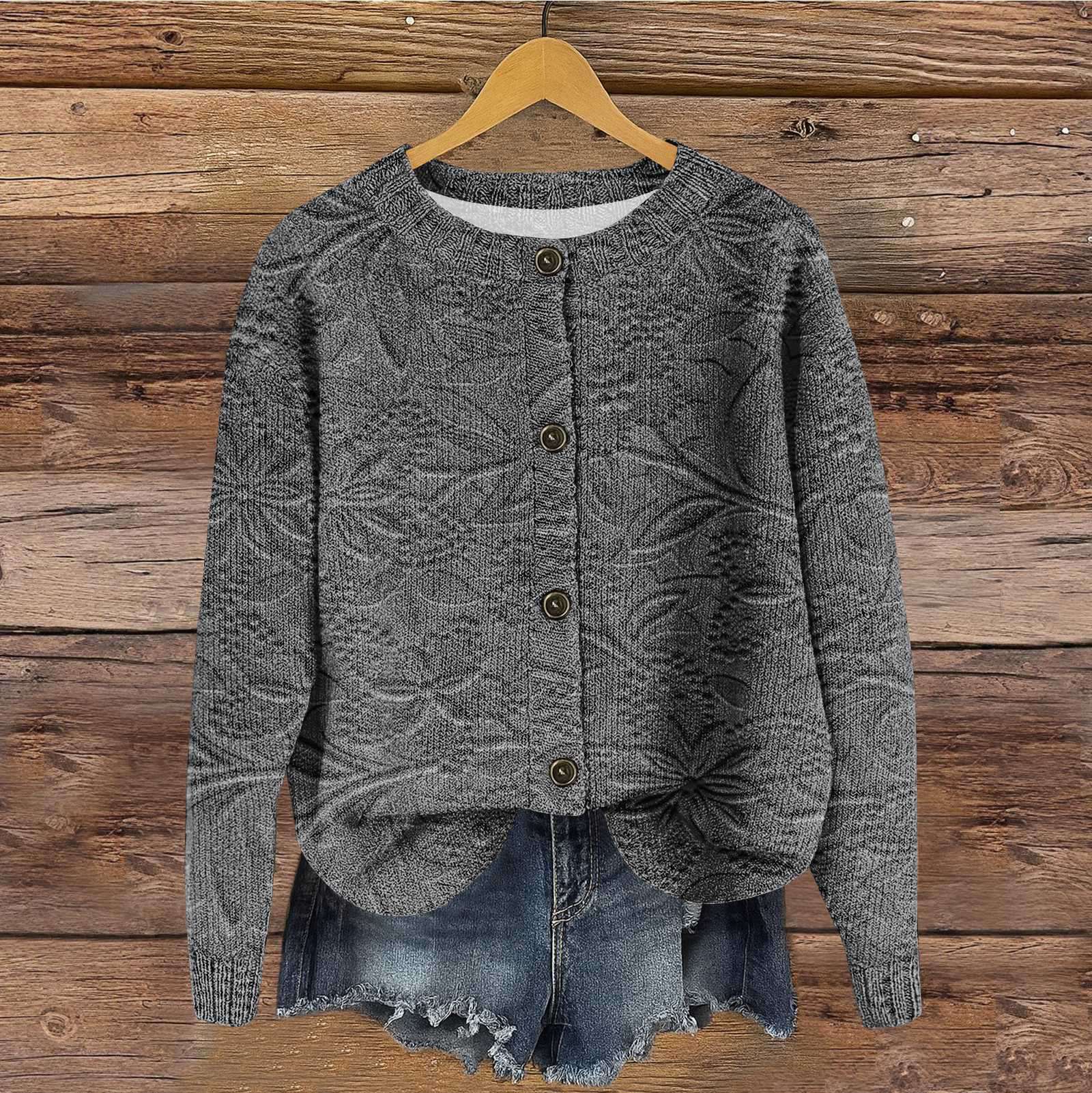 

Женский винтажный вязаный кардиган на пуговицах с винтажным принтом M чёрный