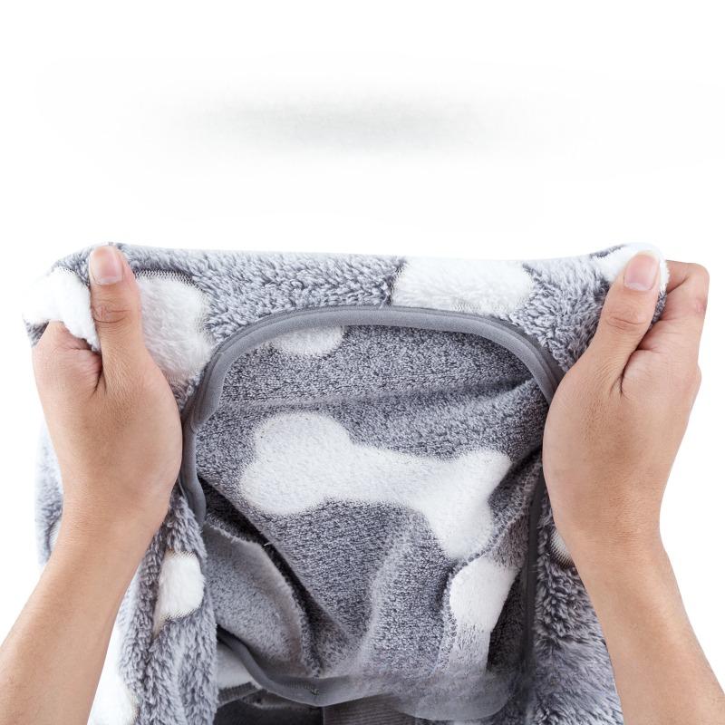 Pet Four-legged Clothes, Winter Pajamas, Dog Supplies, Pet Supplies, Clothes for Cold Protection and Warmth Retention