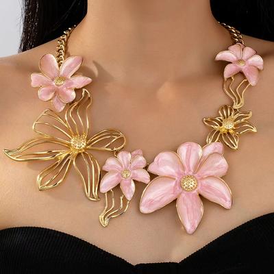 Vintage Trendy Floral Necklace Irregular Women Pendant Necklace Flower Collarbone Chain  Daily Wear