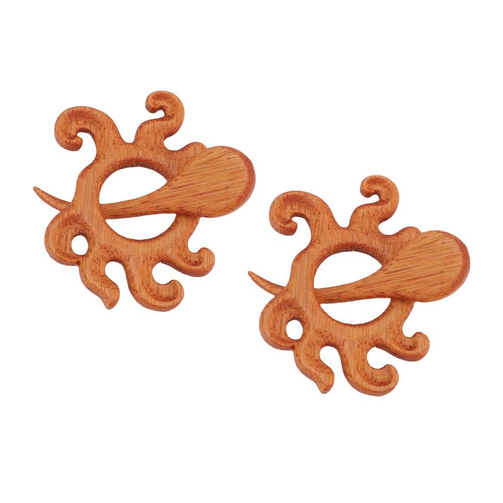 2pcs Multifunctional Wooden Brooch Pin Creative Design Animal Brooch Pin For Sweaters