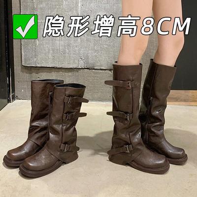 Mancha de cabelo secundário! Mãe da uva, o mesmo cinto de aumento de altura interna do sapato fivela quadrada cabeça redonda salto grosso plissado botas altas de cavaleiro femininas